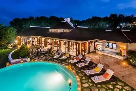 Hospitalityexpert Cosy 3 Bedroom Villa & Cottage, Pool, Beach Access, Sleeps 16 Montego Bay
